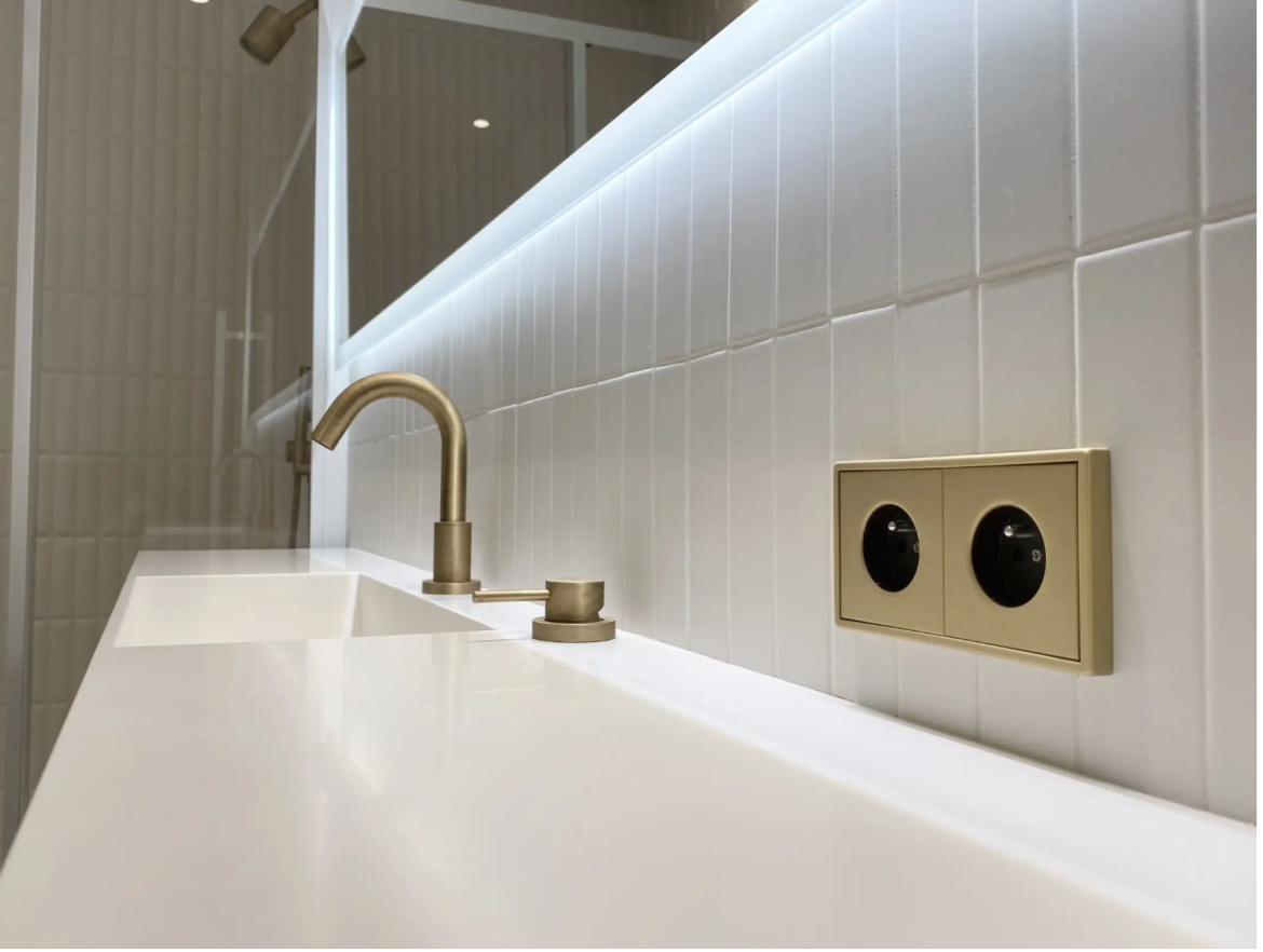 „JUNG sistema leidžia stebėti energijos suvartojimą išmanioje programėlėje“